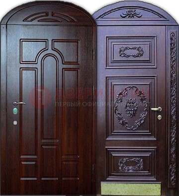 Стильная железная арочная дверь с декоративным элементом ДА-24 в Тольятти