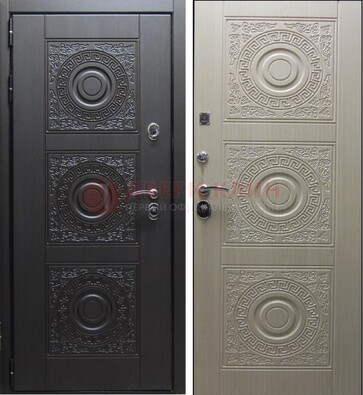 Темная стальная дверь с МДФ ДМ-161 для коттеджа в Смоленске