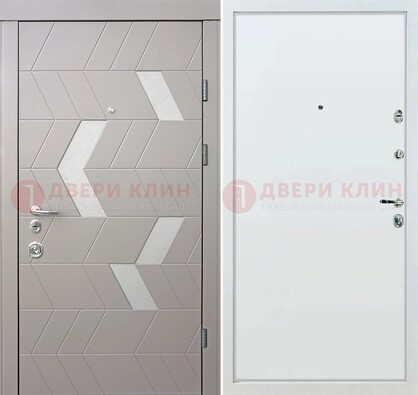 Светлая металлическая дверь с терморазрывом и МДФ панелью ДМ-190 в Смоленске