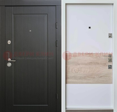 Черная металлическая дверь с белой МДФ внутри ДМ-230 в Смоленске