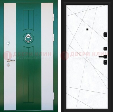 Зеленая железная дверь с панелями МДФ ДМ-369 в Смоленске