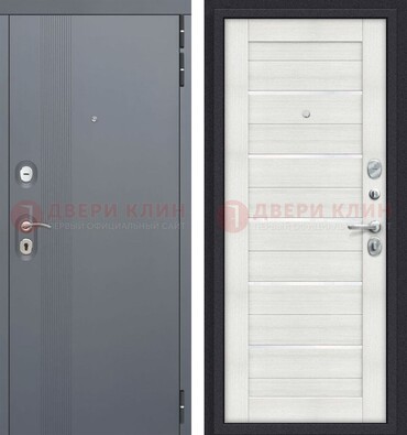 Железная дверь с серой и белой МДФ со стеклом внутри ДМ-462 в Смоленске