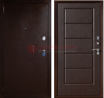Темная входная дверь с порошковым окрасом ДП-113 в Смоленске