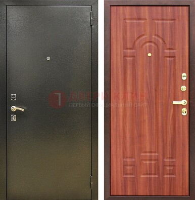 Входная темно-серая дверь с порошковой отделкой и МДФ Миланский орех ДП-281 в Смоленске