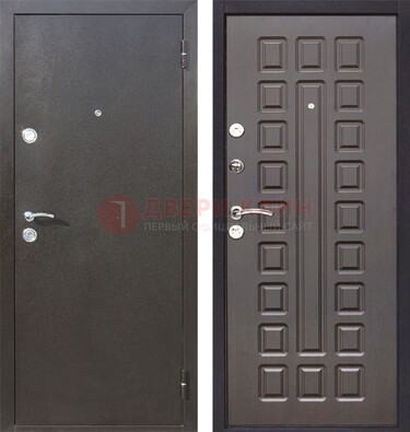 Коричневая железная дверь с порошковым окрасом ДП-63 в Сертолово