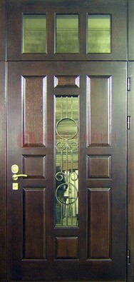 Парадная дверь со стеклянными вставками и ковкой ДПР-1 в офисное здание в Смоленске