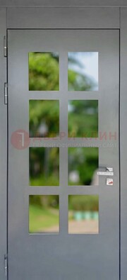 Серая металлическая дверь со стеклом ДС-78 в Смоленске