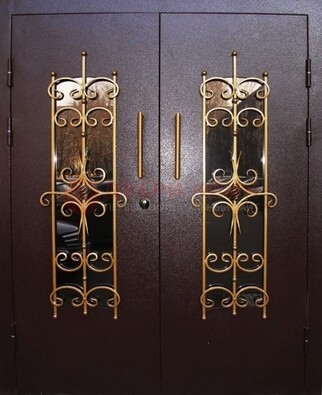 Металлическая дверь с ковкой и остеклением ДСК-49 в Смоленске
