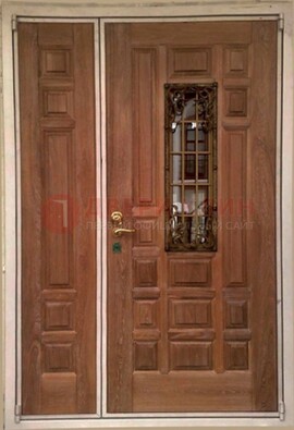 Стальная дверь со стеклом и ковкой ДСК-68 в общественное здание в Смоленске