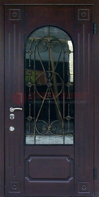 Стальная дверь со стеклом и ковкой ДСК-80 в загородный дом в Серпухове