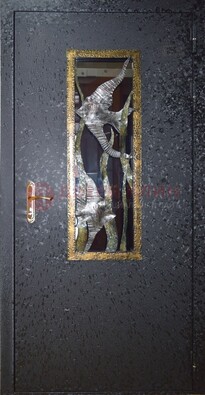 Металлическая дверь со стеклом и ковкой ДСК-82 для крыльца в Смоленске