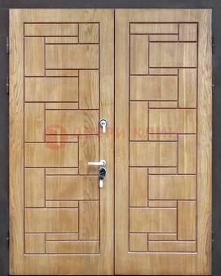 Светло-коричневая стальная дверь с виноритом ДВТ-245 в Пскове