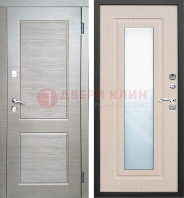 Светлая металлическая филенчатая дверь и МДФ Белый дуб с зеркалом ДЗ-104 в Ставрополе