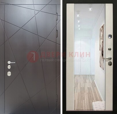 Железная коричневая дверь со светлой МДФ внутри и зеркалом ДЗ-125 в Смоленске