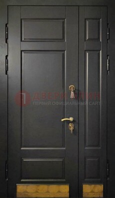 Черная полуторная железная дверь для частного дома ПЛ-2 в Смоленске